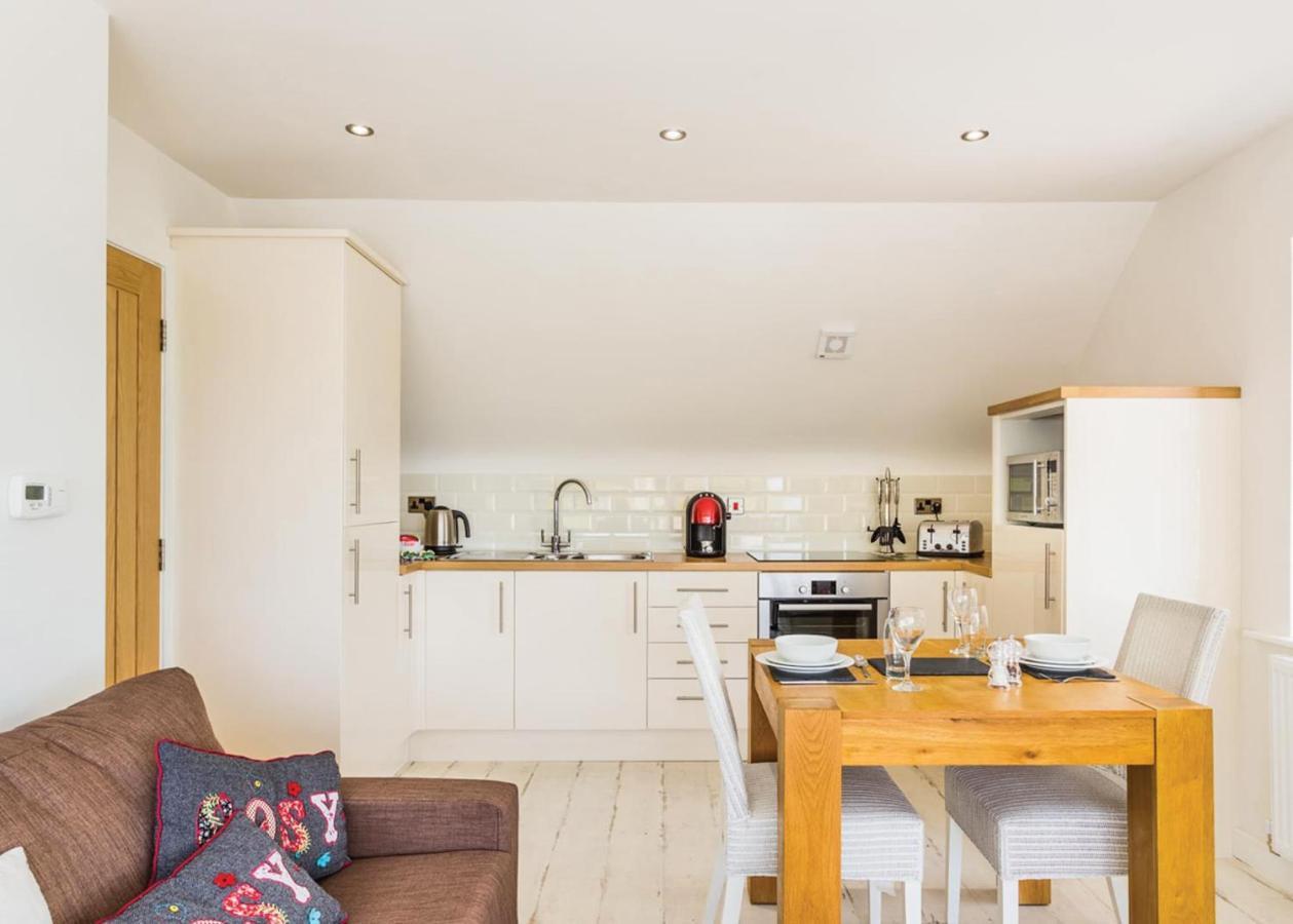Beach Cove Coastal Retreat Ильфракомб Экстерьер фото