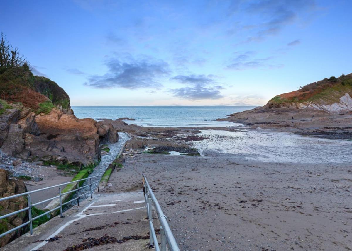 Beach Cove Coastal Retreat Ильфракомб Экстерьер фото